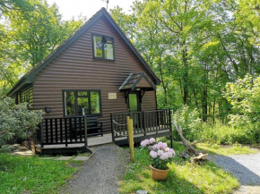 PrancingHare Lodge-Woodland Lodges-Pembrokshire, Carmarthen